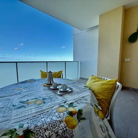 Dei Principi 1, Aeroporto E Parcheggio Gratuito Apartamento *